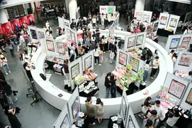 展出393份艺术作品 东莞城市学院创意设计学院毕业展开幕图片