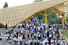 23日6万人入园游客爆满！未预约勿前往省植物园图片