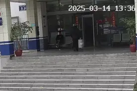 刚来成都的外卖小哥，被奖1万元！起因是那笔“诡异”的跑腿单……图片
