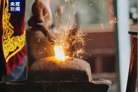 续写跨越八百年铁与火的传奇，一起看保安族刀尖上的非遗图片