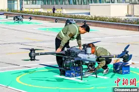 武汉低空飞行航线“上新” 货物空中直达市中心图片