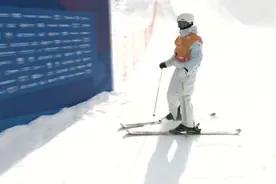 中国首金！李方慧获女子U型场地技巧金牌，也是山东亚冬会首金图片