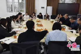 宜宾八中召开高层次人才座谈会图片