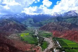 千城胜景｜天山脚下的塔村斑斓如画图片