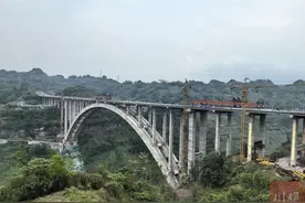 38个、3744公里高速公路项目（路段）在建 大道兴川新期待丨奋力谱写中国式现代化四川新篇章图片