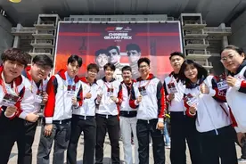 “红色志愿引擎” ，这是F1中国大奖赛的一抹亮色图片