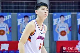 崔永熙球探报告之进攻：身体和运动能力出色 运球可以但中投太多图片