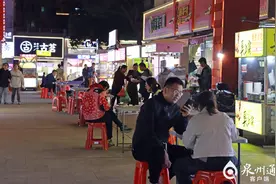 流动商贩“安家落户”！洛江区“万安·桥韵集市”正式投入运营图片