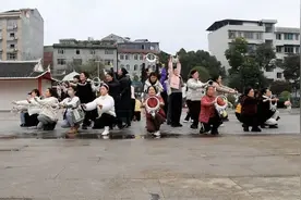 三穗：《贵客来苗乡》将参加第二十届“群星奖”贵州赛区广场舞决赛图片