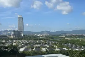 三亚海滩又挤满了俄罗斯人，明年入境游客突破百万人次凭什么图片