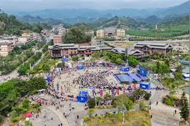 师宗县举办第二十一届云南·师宗“三月三”民俗文化旅游节图片