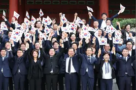 【环时深度】面对殖民历史，韩国陷入“深刻辩论”图片