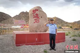 广西边境民警三年援藏两年援疆：一生只做一件事 坚定为祖国守边防图片