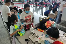 “单飞”旅途不再孤单 天津滨海机场特服团队无成人陪伴儿童服务再升级图片