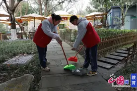 传承雷锋精神，彰显时代担当 成都青苏职中开展师生志愿服务进社区活动图片