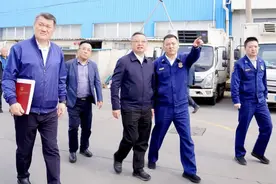 整到位、改彻底！区委书记李晨昊以“四不两直”方式暗访城市运行安全情况图片