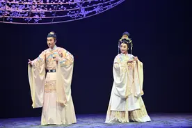 【视频】小剧场交响化年轻范！新古典小剧场粤剧《帝女花·一念》首演图片