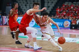 #（体育）篮球——CBA常规赛：辽宁本钢胜深圳马可波罗图片