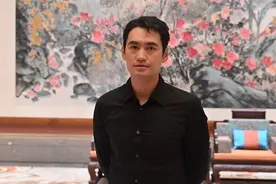 中国国家话剧院演员袁弘：如果有机会 自己很愿意挑战扮演孔子角色图片
