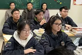 西安市教育科学研究院创新实验校工作在航天一中举行图片