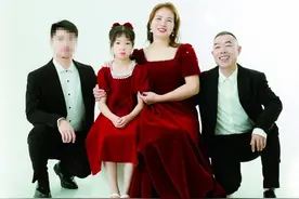 寻子“上岸”长沙“雷公”：一家四口22年幸福再同框图片