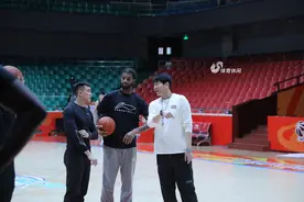 山东高速男篮今晚对阵青岛，德比之战一触即发图片