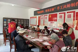 济宁市任城区长沟社工站开展“悦动风吟 祈迎百福”手工风铃制作活动图片