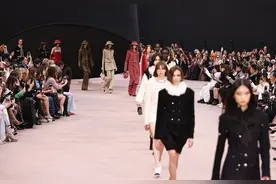 巴黎时装周——香奈儿发布秋冬新品成衣图片