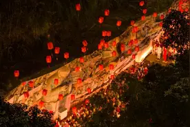 我上春晚啦 | 零点钟声祈福时 大足石刻上春晚：大丰大足，喜乐安宁！图片