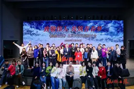 诠释毛泽东如何与年轻人共情？《鲲鹏击浪》穿越百年的心灵对话图片