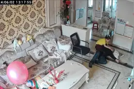爸爸突发心脏病，7岁女儿镇定做心肺复苏？孩子妈妈：她事后说很害怕图片