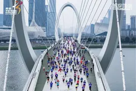 “南京眼”将维护一个月？相关单位回应：已延期，市民照常打卡图片