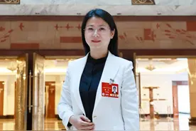 连续八年推广急救，全国人大代表陈玮建议开发全国性急救应用图片