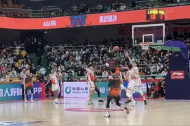 半场|山东62:43领先江苏，双方合计31次犯规，于德豪复出图片