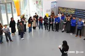 东莞在京举办当代艺术展，讲述“一座城与两亿人”的故事图片