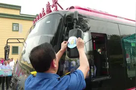 主城区公交线路达250余条，手机App查车辆实时位置……哈尔滨城市公交线网优化与智慧出行的幸福之旅图片