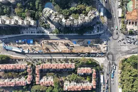 中建八局轨道公司深圳地铁25号线一工区项目贝尔路站地连墙顺利围闭图片