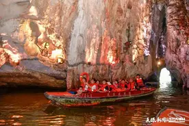 黄果树旅游区：“黔旅先锋”舞动旅游龙头图片