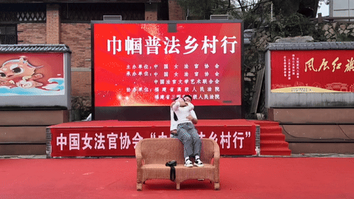 孩子们说，真想上去揍他们一顿！图片