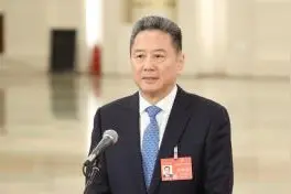 交通运输部部长李小鹏：2023年我国每天3.6亿件快件被揽收视频封面