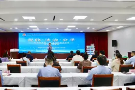 开业经营第一课 法治护航促发展——博州启动第34个全国税收宣传月活动图片