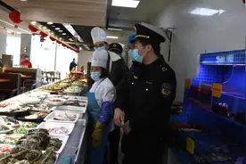 宁波开展“年夜饭”突击检查，知名餐厅存在解冻不规范等问题图片