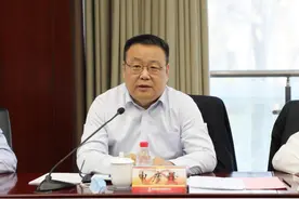 中央决定：申彦锋任中核集团总经理图片