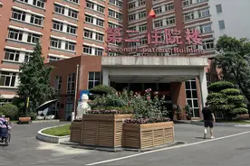 这家医院142台（套）医疗设备更新   167间病房改造升级｜成都以旧换新图片