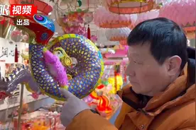 年味金陵——非遗里的生态文化② 从里到外不用一片塑料，竹条劈成“发丝” 秦淮彩灯将原生态工艺传承千年图片