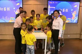 “童心匠筑梦”亲子联谊，丰富“小候鸟”暑期生活图片