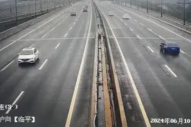 限流模式开启 省内多条高速有事故大流量缓行图片
