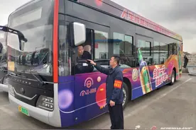 刮风下雨 乌鲁木齐公交发布预警提示 必要时个别线路将绕行图片