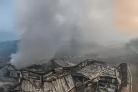 韩国山火灭火工作面临困难图片