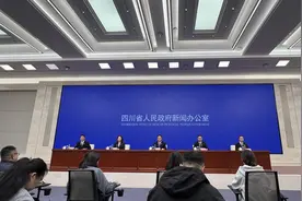 “泸”力前行！加快建设港口型国家物流枢纽城市 ｜万千气象看四川·泸州②图片